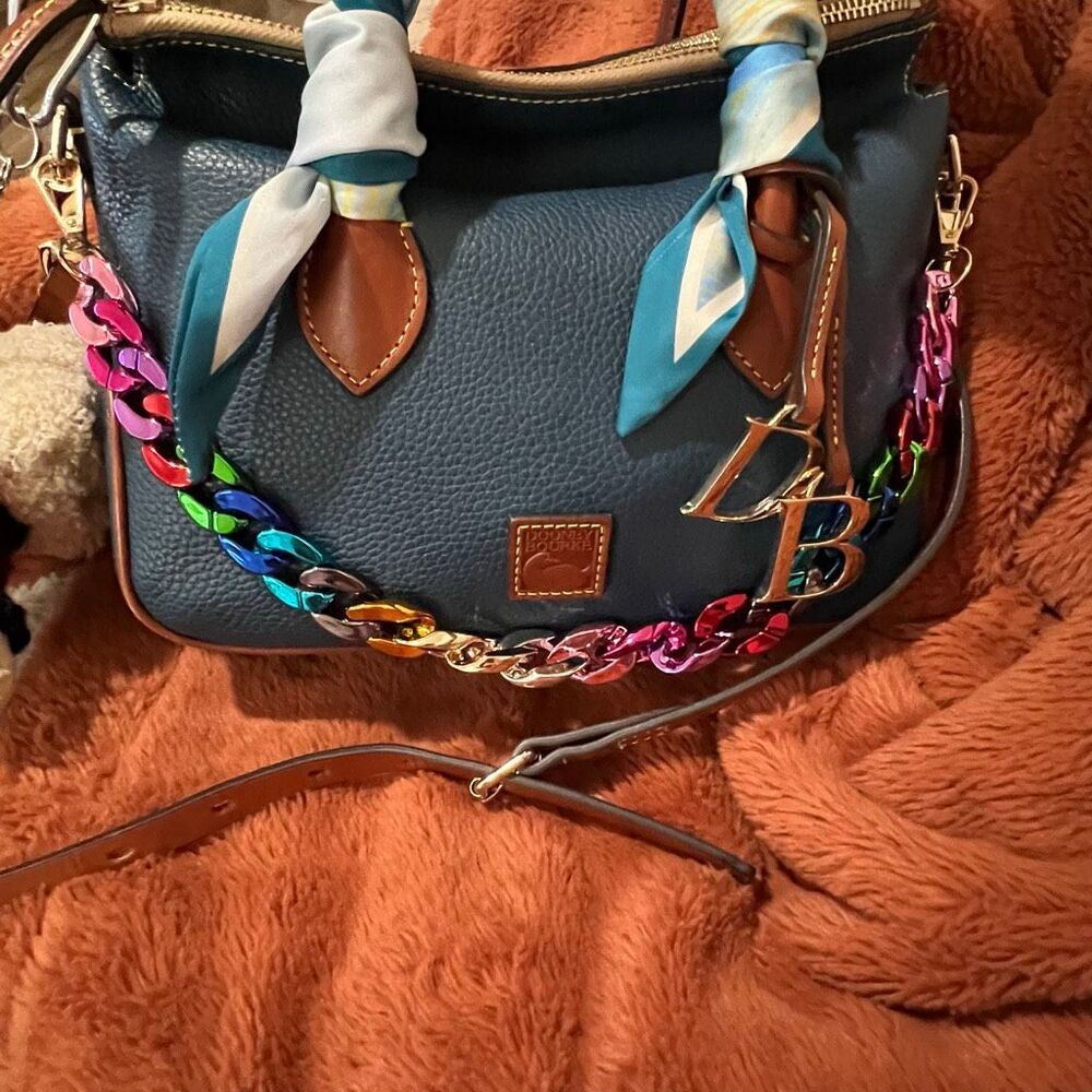 Viral Chunky Metallic Rainbow gold clip on bag charm chain purse strap 17 in - Picture 2 of 5